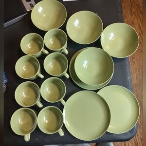 Vintage 70's MCM Melmac Melamine Dish Set 15 Pieces Avocado Green